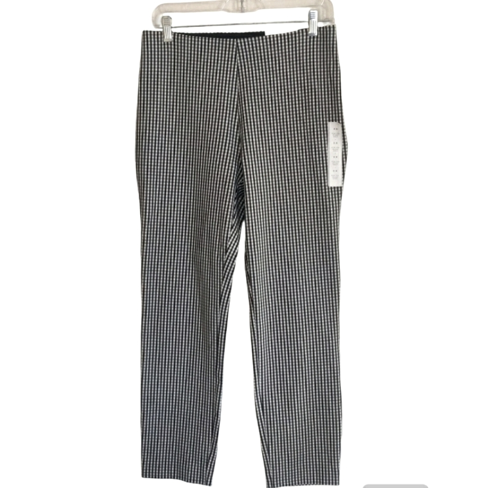 NWT Black And White Gingham Ankle Pants.